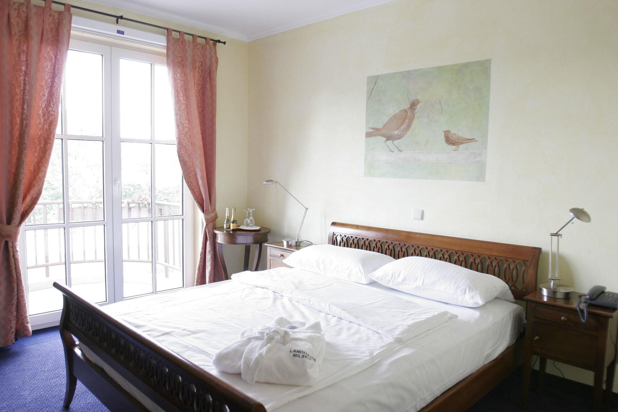 Hotel Landhaus Milser Duisburg Room photo