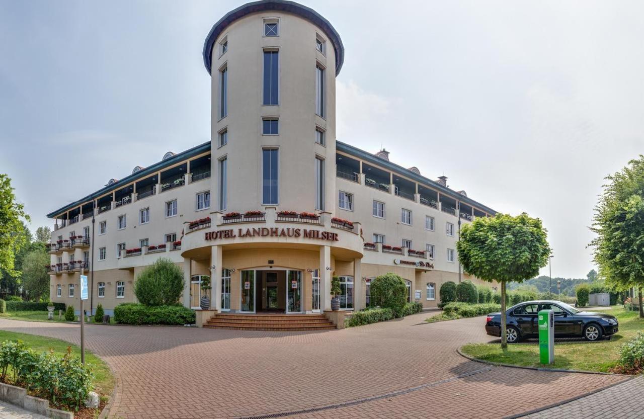 Hotel Landhaus Milser Duisburg Exterior photo